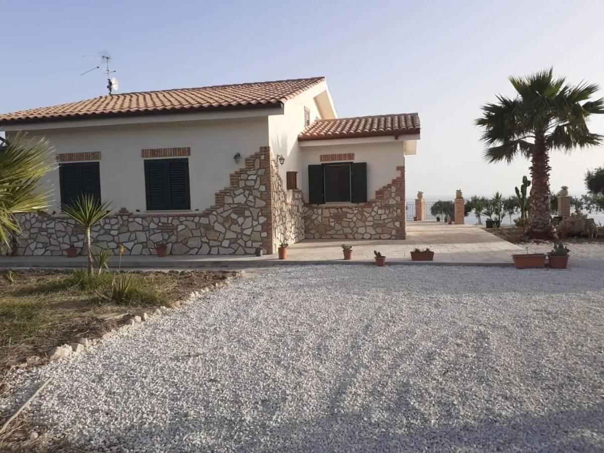 הוילה מונטאלגרו Il Casale Di Bovo Marina מראה חיצוני תמונה