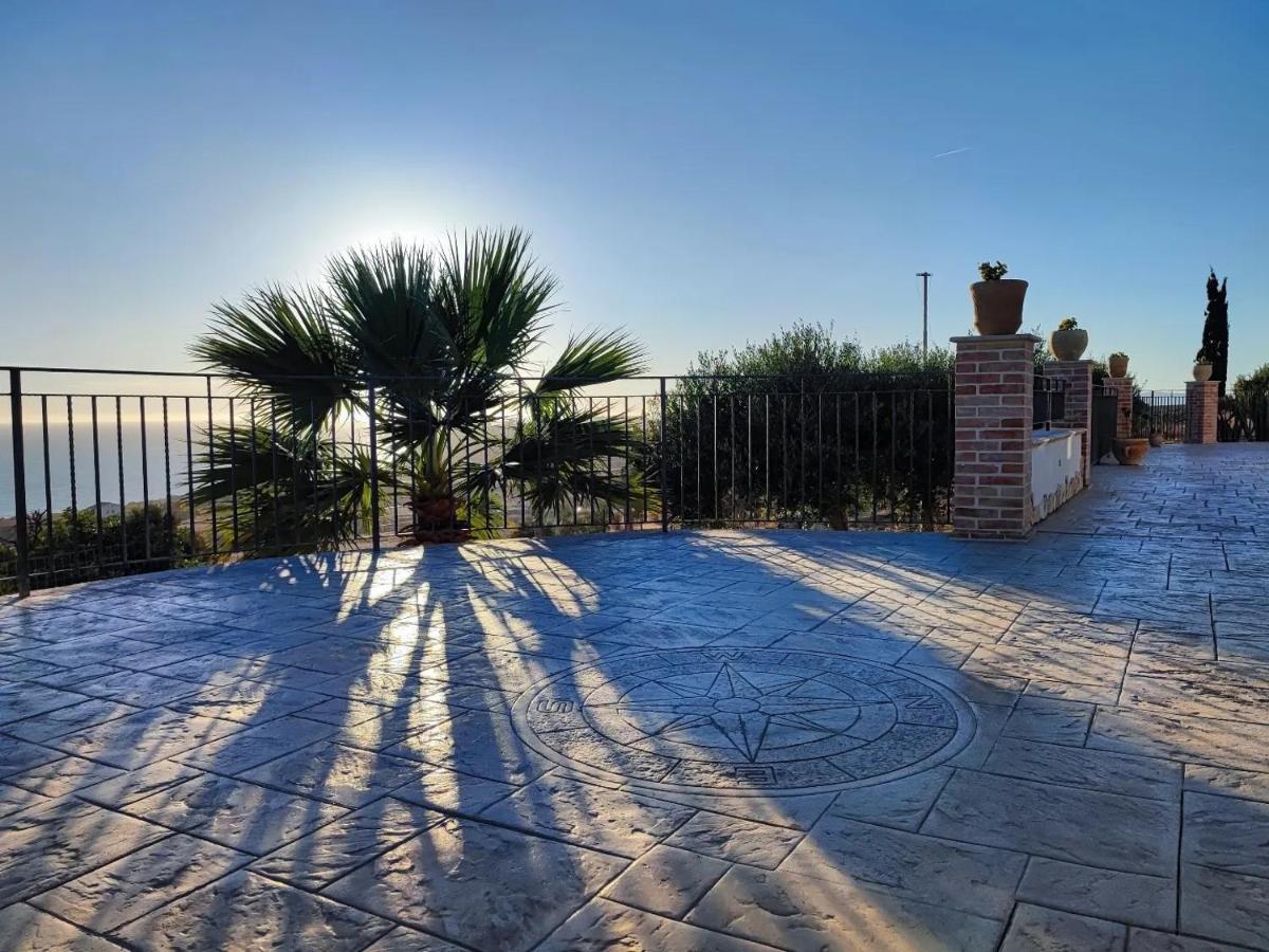 הוילה מונטאלגרו Il Casale Di Bovo Marina מראה חיצוני תמונה