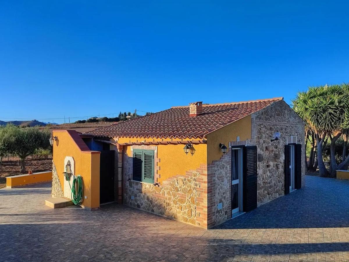 הוילה מונטאלגרו Il Casale Di Bovo Marina מראה חיצוני תמונה