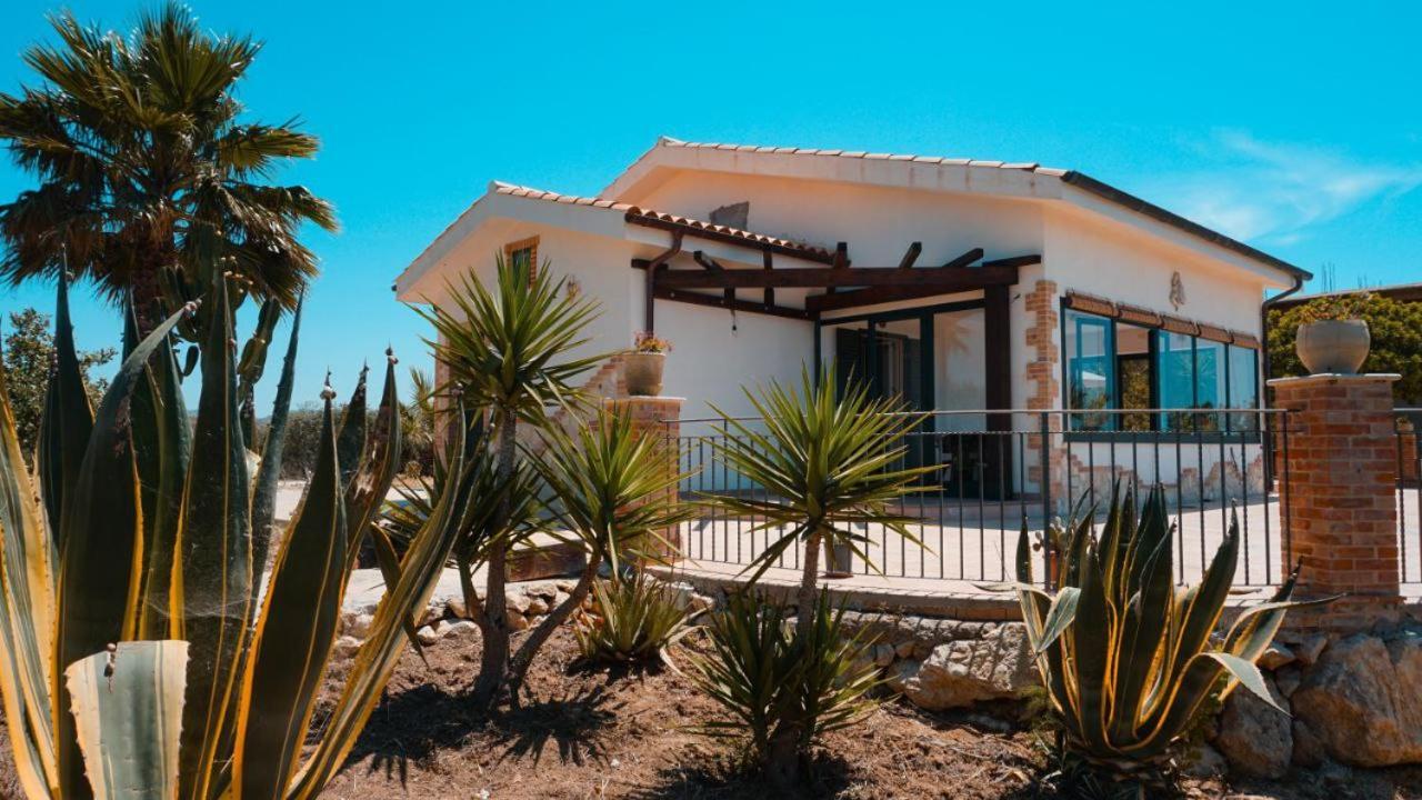 הוילה מונטאלגרו Il Casale Di Bovo Marina מראה חיצוני תמונה