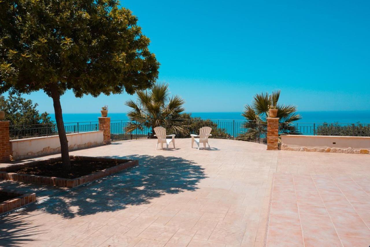 הוילה מונטאלגרו Il Casale Di Bovo Marina מראה חיצוני תמונה